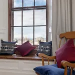 Stunning Panoramic Views: Heart Of The Royal Mile