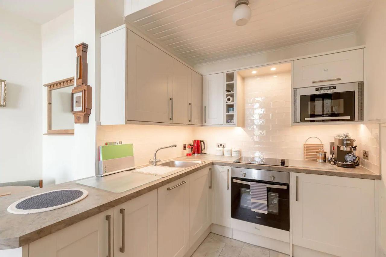 Stunning Panoramic Views: Heart Of The Royal Mile Appartement